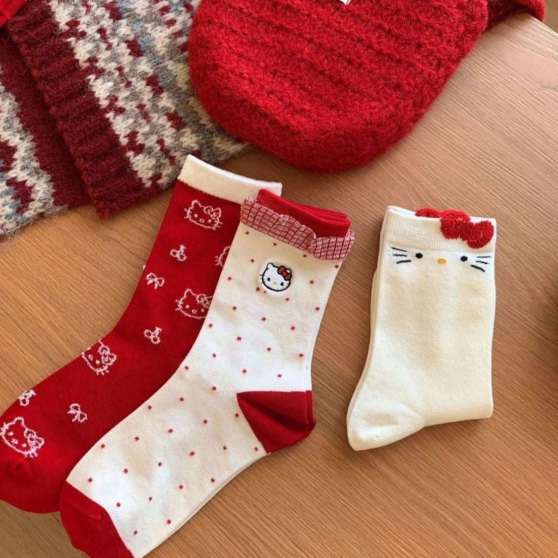 Hello KT Merry & Bright Socks 4 Pic Set
