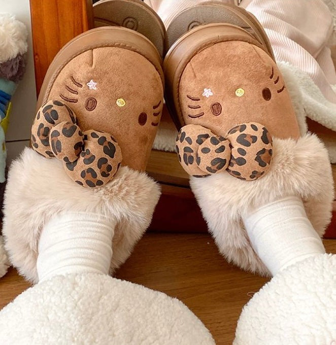 Hello KT Fuzzy Slippers – Cozy & Cute Indoor/Outdoor Wear