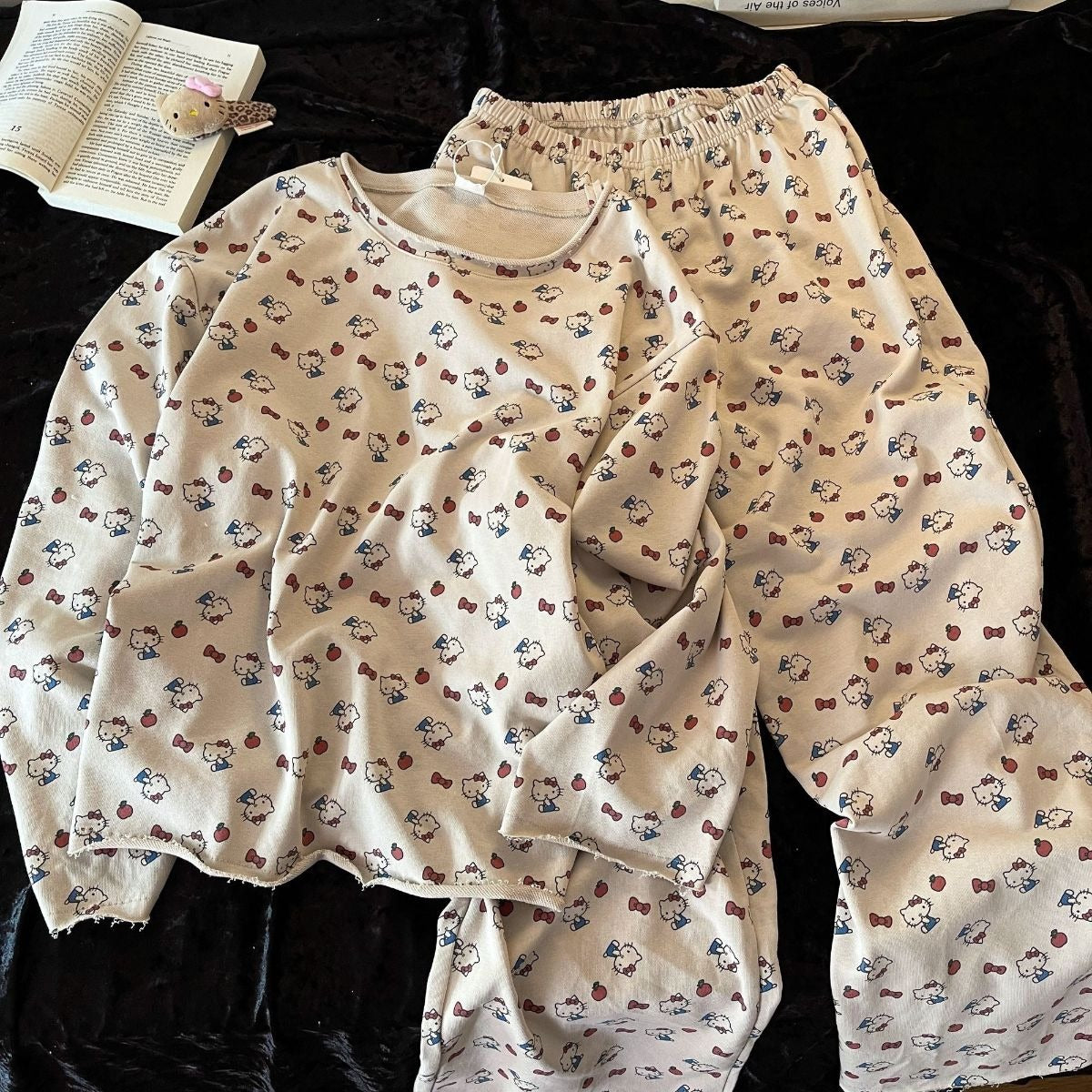 Hello KT Sweet Retreat Pyjama Set
