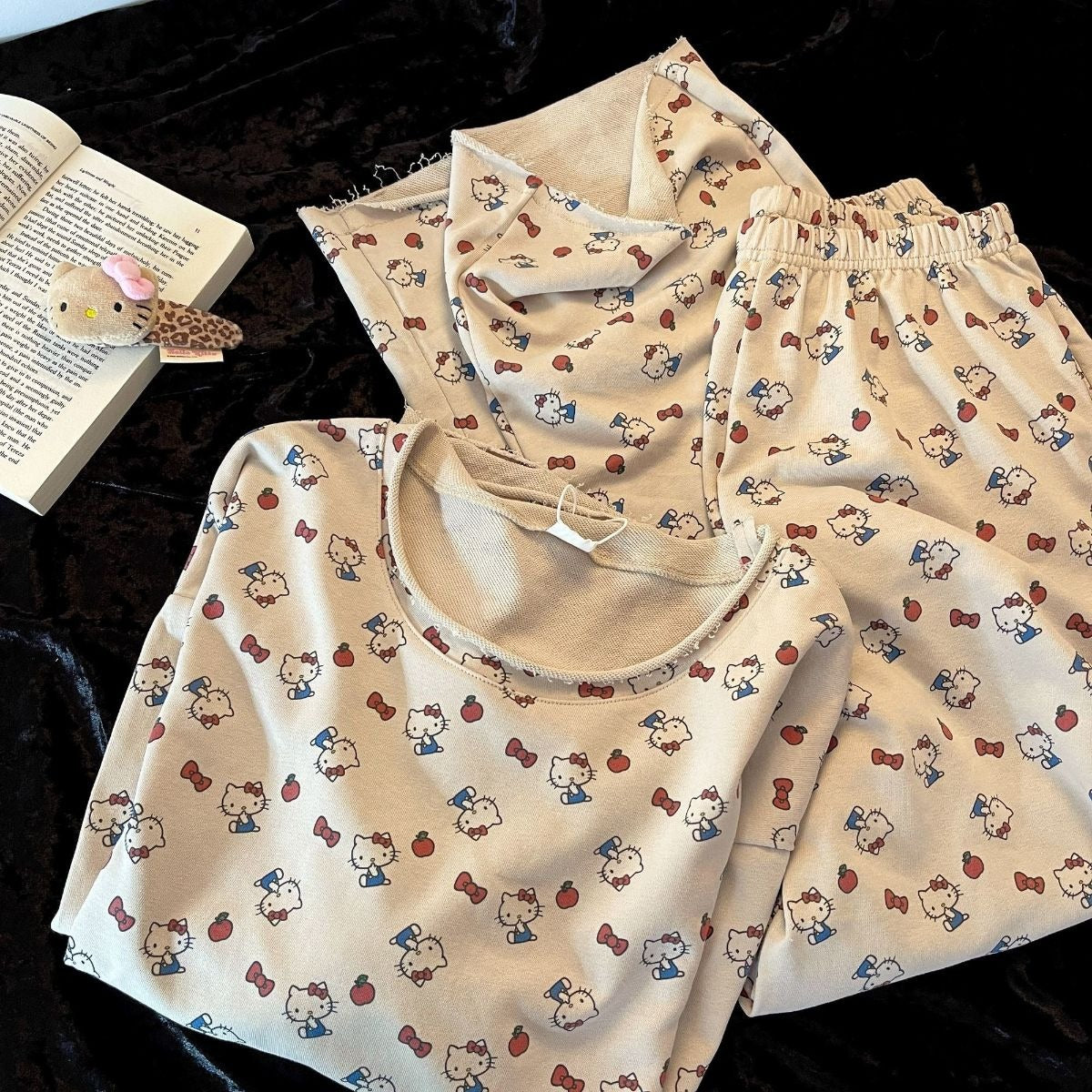 Hello KT Sweet Retreat Pyjama Set