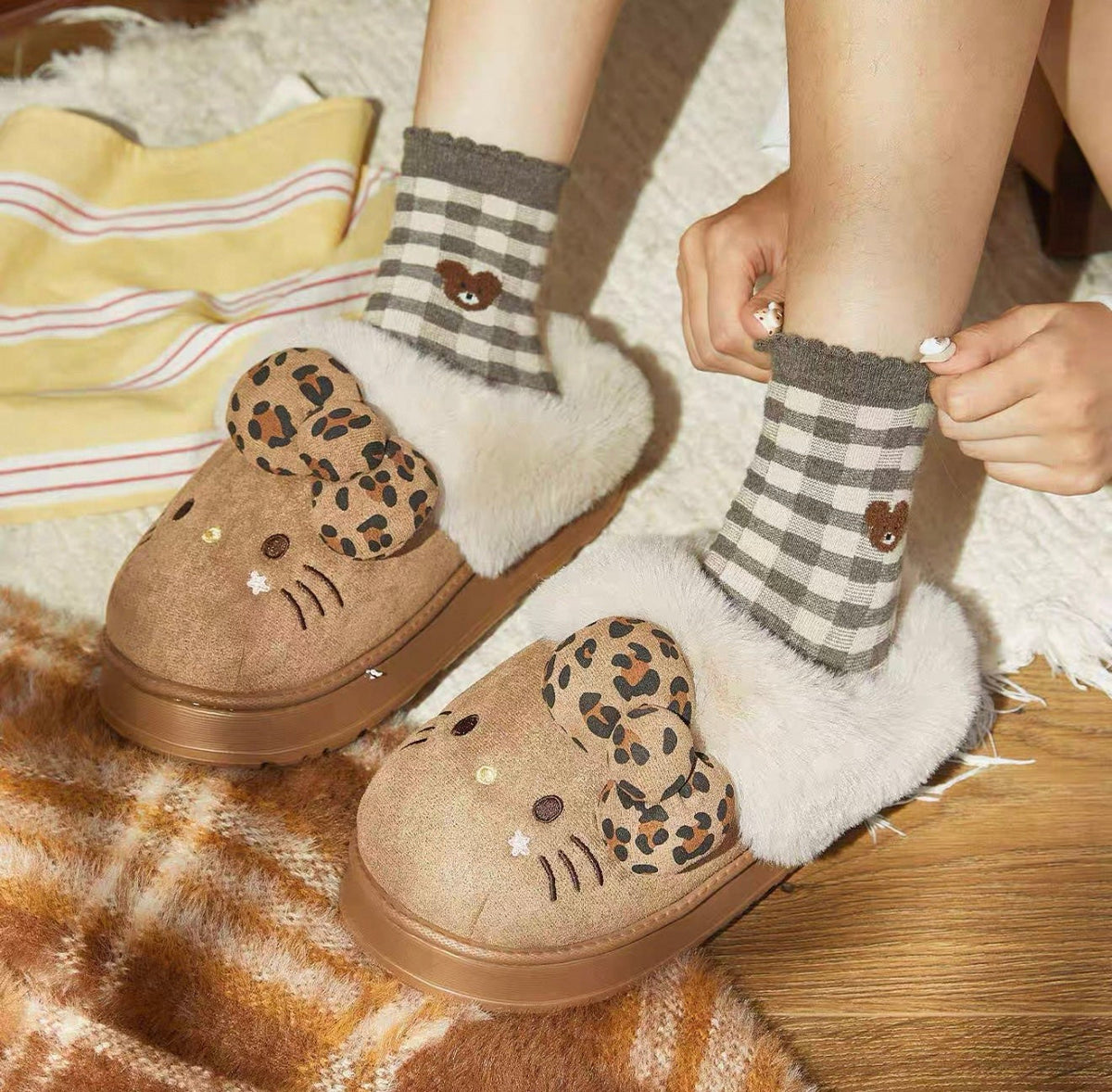 Hello KT Fuzzy Slippers – Cozy & Cute Indoor/Outdoor Wear