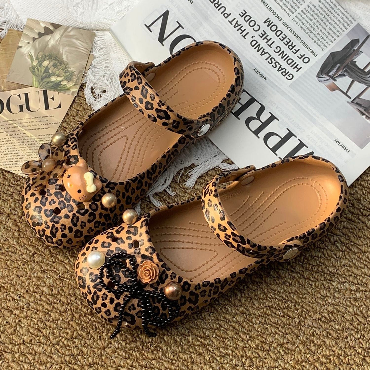 Hello KT Customizable Crocs-Style Clogs Summer Beach Shoes